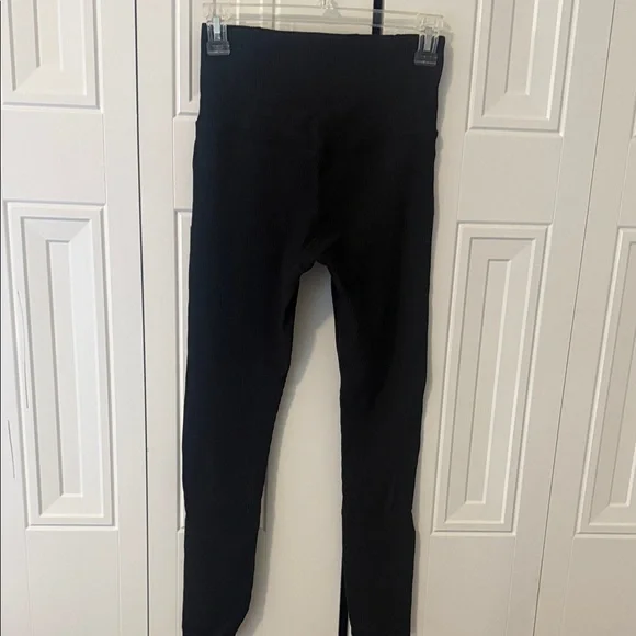 Athleta Black Skinny Pants - Picture 4 of 4
